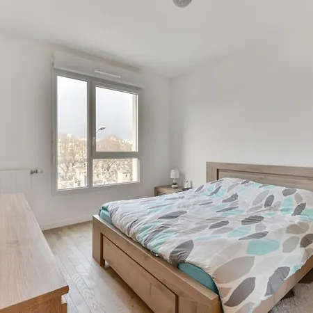 Apartment Spacious With Terrace And Parking Creteil